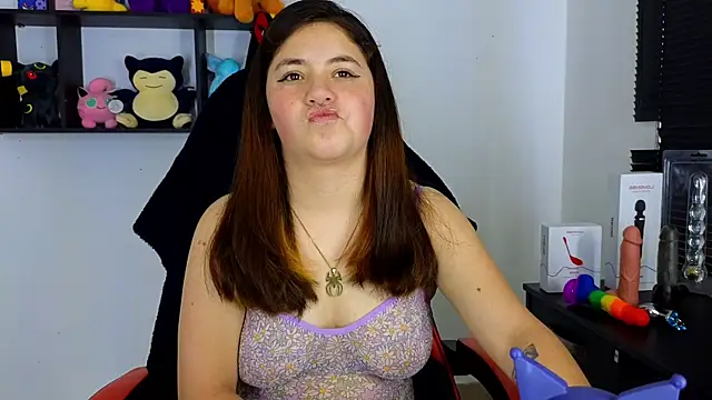 Snapshot of ann_bronw chatting on February 2025 02:06:02 PM ann bronw online show from February 2025 02:06:02 PM