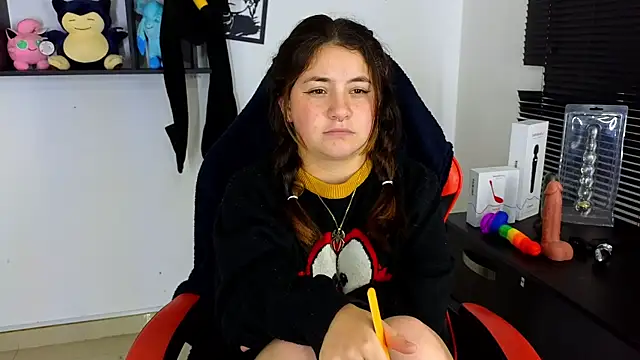 Snapshot of ann_bronw chatting on March 2025 09:11:02 PM ann bronw online show from March 2025 09:11:02 PM