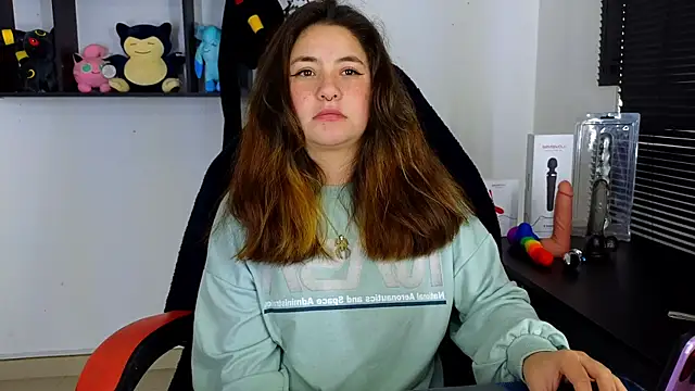 Snapshot of ann_bronw chatting on March 2025 05:18:02 PM ann bronw online show from March 2025 05:18:02 PM