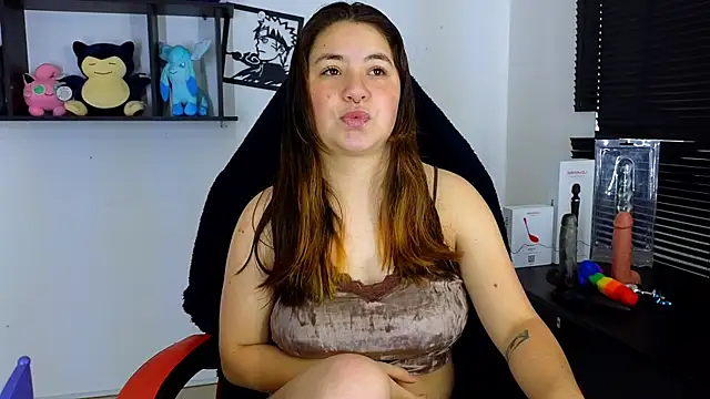 Snapshot of ann_bronw chatting on March 2025 02:02:01 PM ann bronw online show from March 2025 02:02:01 PM