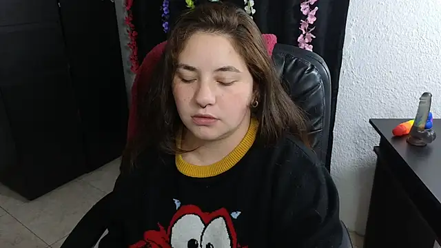 Snapshot of ann_bronw chatting on September 2025 01:06:02 AM ann bronw online show from September 2025 01:06:02 AM