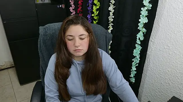 Snapshot of ann_bronw chatting on November 2025 02:09:01 AM ann bronw online show from November 2025 02:09:01 AM