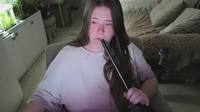 Snapshot of remirann_ chatting on April 2026 05:40:01 PM remirann online show from April 2026 05:40:01 PM
