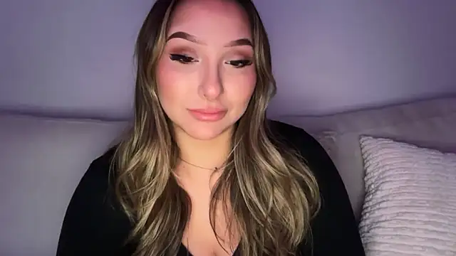 lustfulsmiles online show from April 2026 12:17:02 PM