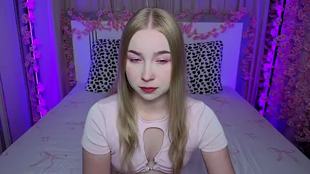 Snapshot of LilyStarlight chatting on July 2026 03:46:02 AM LilyStarlight online show from July 2026 03:46:02 AM