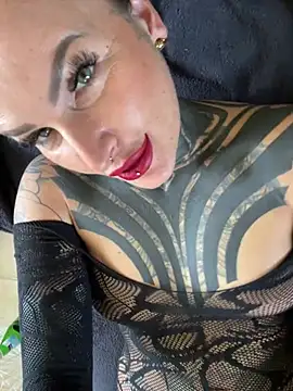 InkedBiitch online show from April 2026 12:29:02 PM