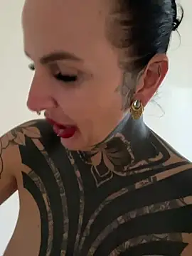 Snapshot of InkedBiitch chatting on May 2026 04:45:02 PM InkedBiitch online show from May 2026 04:45:02 PM