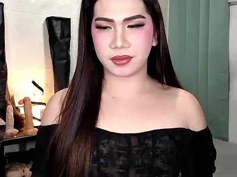 elise bloom69 online show from April 2026 05:43:01 PM