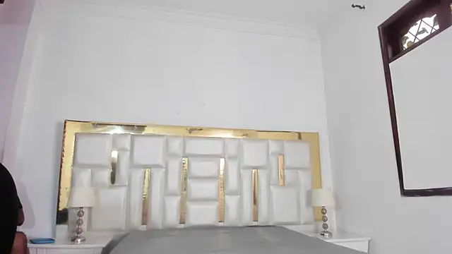 Kylieandjhonny online show from March 2025 06:47:02 PM