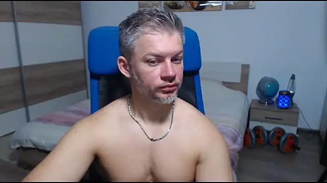 RobbyShawz online show from September 2025 04:58:02 AM