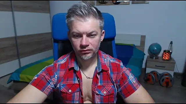 RobbyShawz online show from October 2025 04:21:01 AM