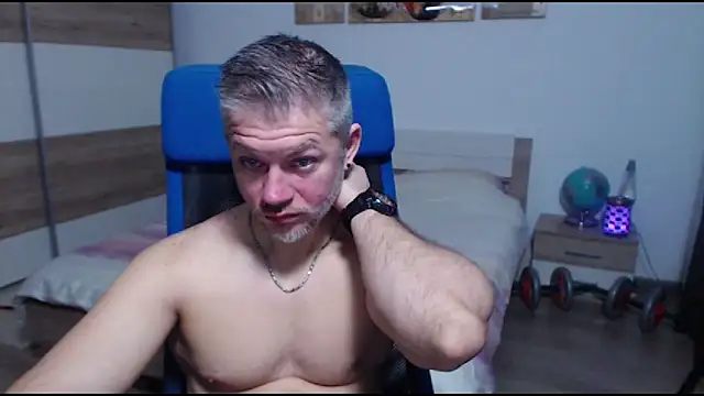 RobbyShawz online show from December 2025 05:47:01 AM