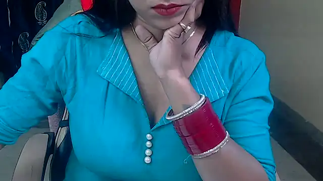 Snapshot of Naiaa-mylove chatting on December 2024 07:38:02 AM Naiaa-mylove online show from December 2024 07:38:02 AM