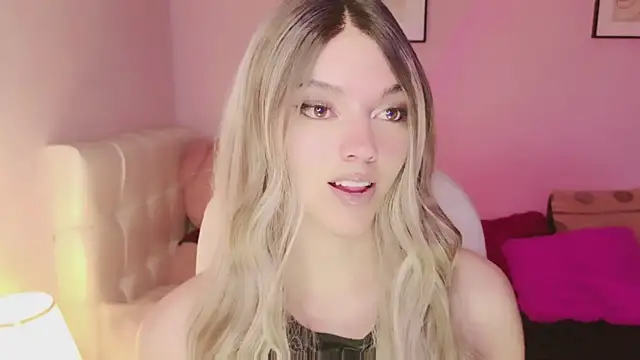 EvaEvangeline online show from December 2025 01:05:02 PM