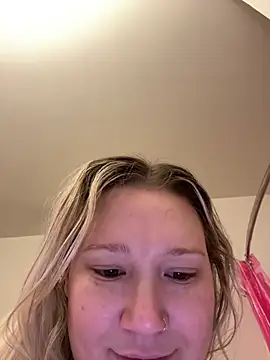 PiggyRose online show from January 2026 11:19:01 PM