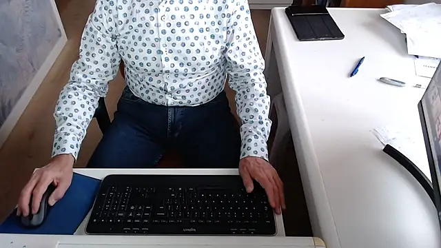 dutchpornking online show from October 2025 06:45:02 AM