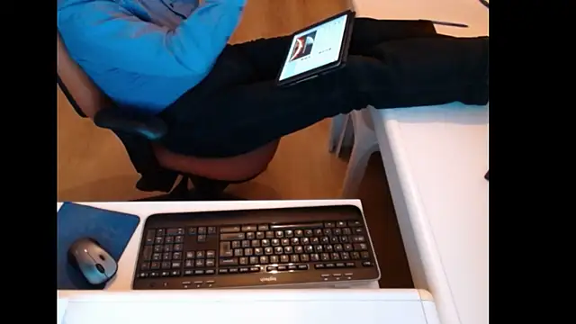 dutchpornking online show from November 2025 07:46:02 PM