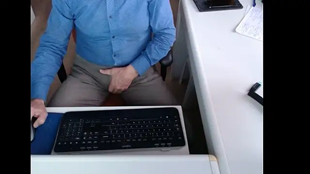 dutchpornking online show from November 2025 08:11:02 AM