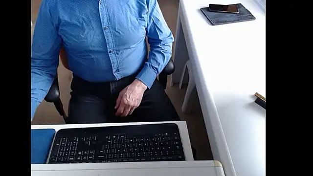 dutchpornking online show from April 2026 11:05:02 AM