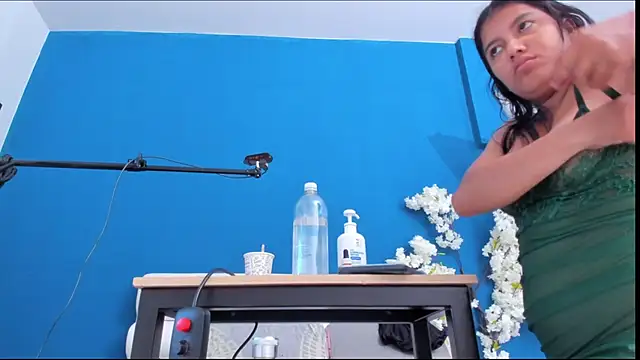 letty straus online show from June 2026 11:05:01 AM