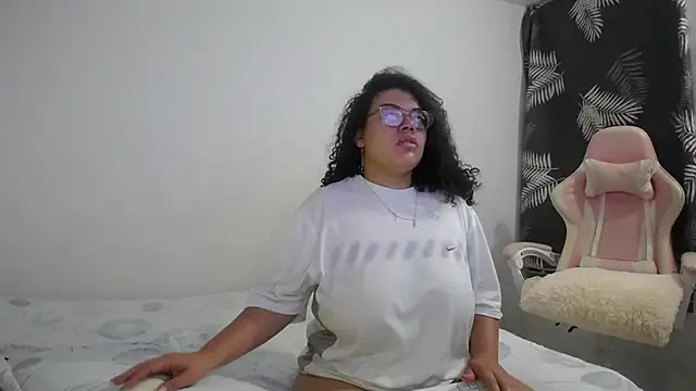 mabigomez00 online show from November 2025 09:28:02 AM