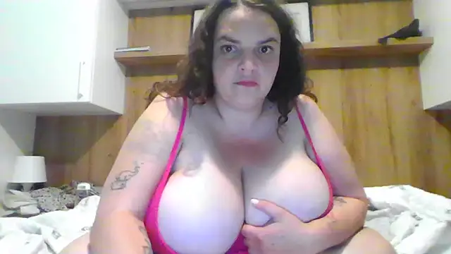 Snapshot of Lantti_Irres chatting on July 2026 09:39:01 PM Lantti Irres online show from July 2026 09:39:01 PM