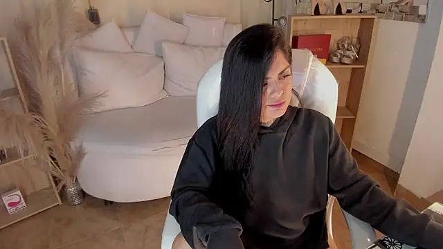 Catalinaa martinez online show from January 2025 05:27:01 AM