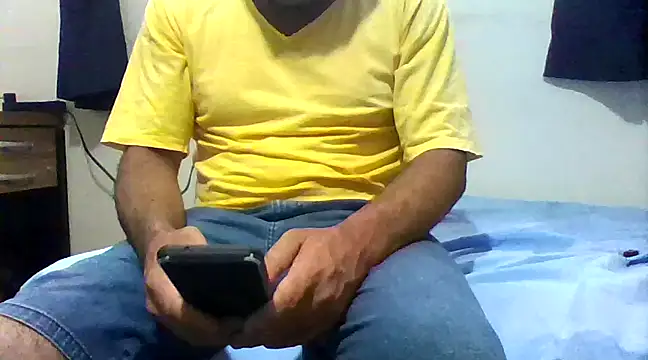 Snapshot of SAFADINHO-25 chatting on February 2025 07:46:01 PM SAFADINHO-25 online show from February 2025 07:46:01 PM