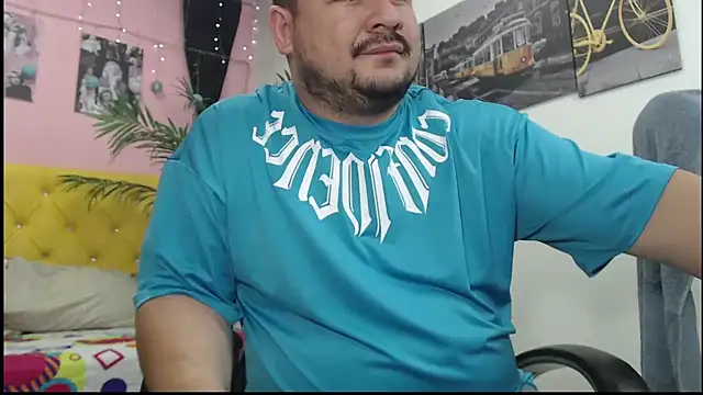 Snapshot of oso_dirty_ chatting on December 2024 05:48:01 PM oso dirty online show from December 2024 05:48:01 PM