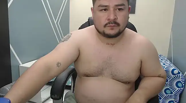 Snapshot of oso_dirty_ chatting on March 2025 05:36:01 PM oso dirty online show from March 2025 05:36:01 PM