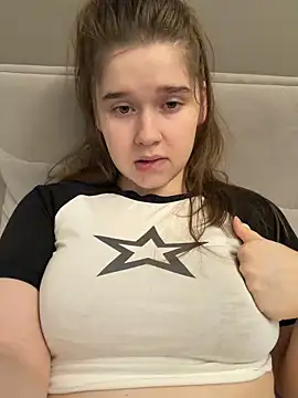 HornyGirlH online show from April 2026 07:03:02 AM