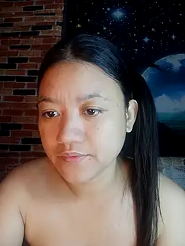 Urchanel online show from April 2026 11:03:01 PM