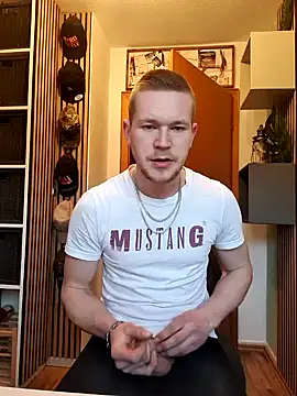 Snapshot of Playbunniboy chatting on February 2025 03:31:02 PM Playbunniboy online show from February 2025 03:31:02 PM