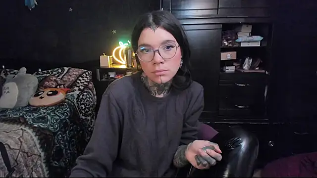 Snapshot of Lilmarieee chatting on February 2025 09:27:02 PM Lilmarieee online show from February 2025 09:27:02 PM