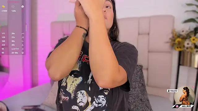 Snapshot of nataly_clark_ chatting on September 2025 08:24:01 PM nataly clark online show from September 2025 08:24:01 PM