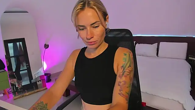 holy khloe online show from February 2025 02:23:01 AM