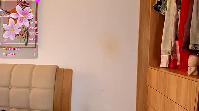 Snapshot of Ash_milk chatting on February 2026 05:44:01 PM Ash milk online show from February 2026 05:44:01 PM