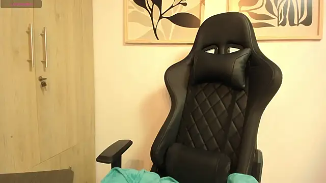 Ash milk online show from April 2026 02:02:02 PM