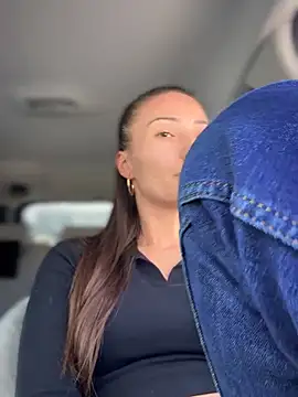 Snapshot of YOUR-KARINA chatting on January 2025 09:06:02 AM YOUR-KARINA online show from January 2025 09:06:02 AM