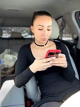 YOUR-KARINA online show from March 2026 05:47:02 AM