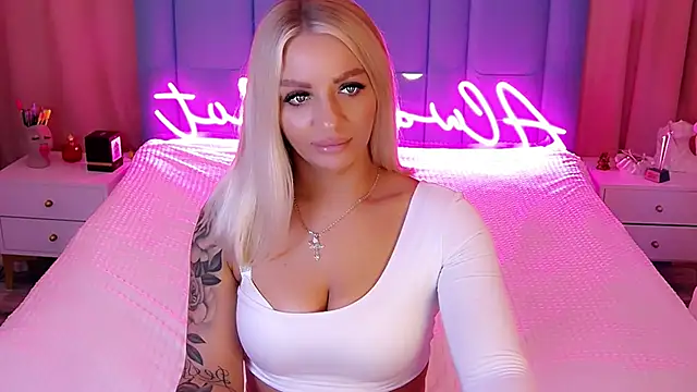 AllwaysHotJ online show from December 2024 02:58:02 AM