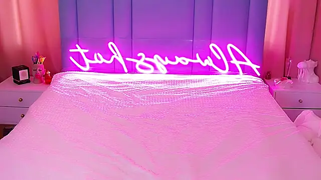 AllwaysHotJ online show from January 2025 07:00:02 AM