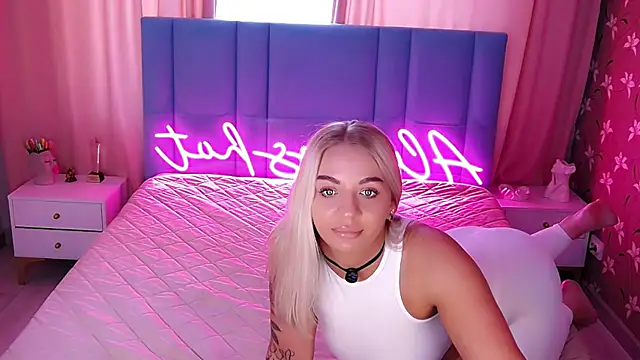 AllwaysHotJ online show from April 2026 02:11:02 AM