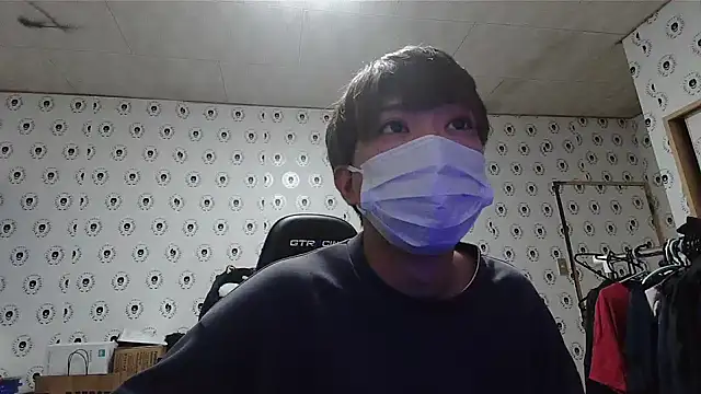 Snapshot of pychan chatting on December 2024 01:24:02 PM pychan online show from December 2024 01:24:02 PM