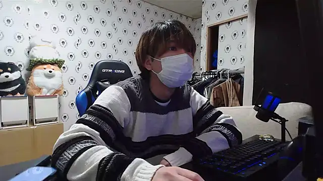 Snapshot of pychan chatting on March 2025 11:23:01 AM pychan online show from March 2025 11:23:01 AM