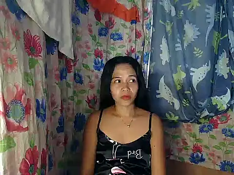 Snapshot of PinaySkinnyGirl chatting on December 2025 09:13:02 AM PinaySkinnyGirl online show from December 2025 09:13:02 AM