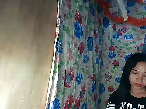 Snapshot of PinaySkinnyGirl chatting on January 2026 09:25:02 AM PinaySkinnyGirl online show from January 2026 09:25:02 AM