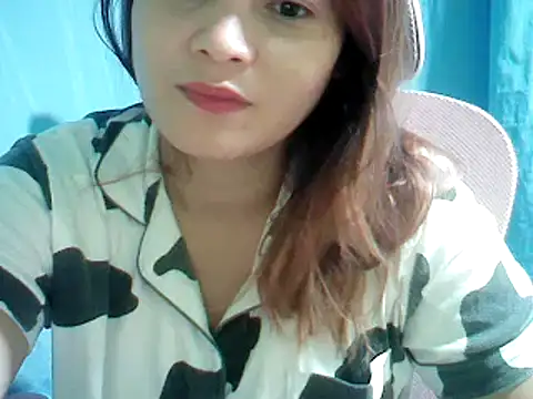 ashlylove25 online show from March 2026 05:51:01 PM