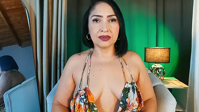 Madissononee online show from November 2025 02:11:01 AM