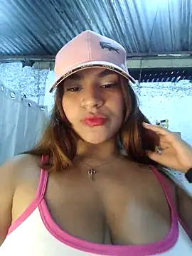 Snapshot of SexyFriends_ chatting on January 2026 01:31:01 AM SexyFriends online show from January 2026 01:31:01 AM